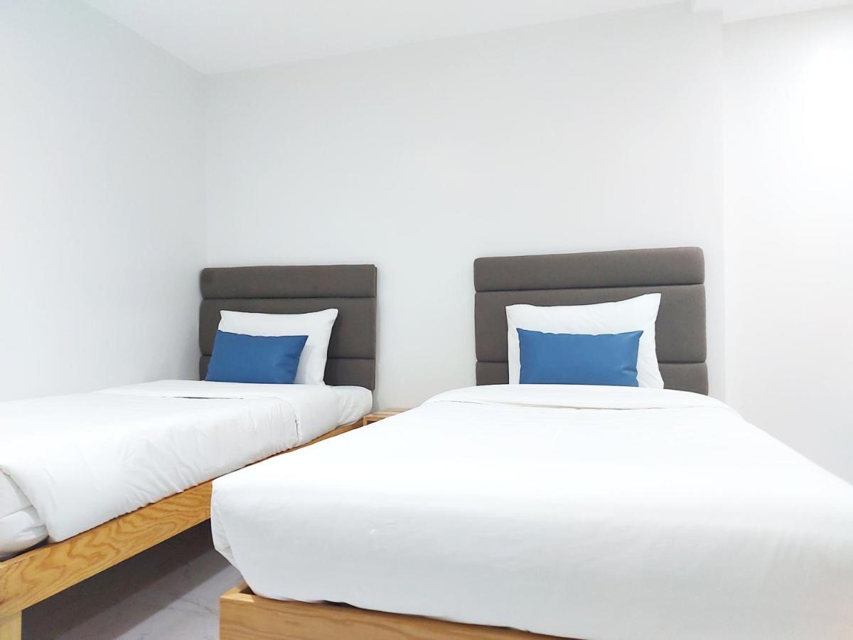 Airobedz Mckinley - Near Sm Aura Hotel Manila Bagian luar foto